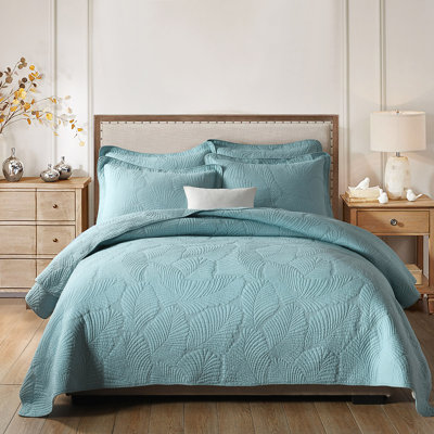 Embroidered 2-Piece Cotton Reversible Quilt Set