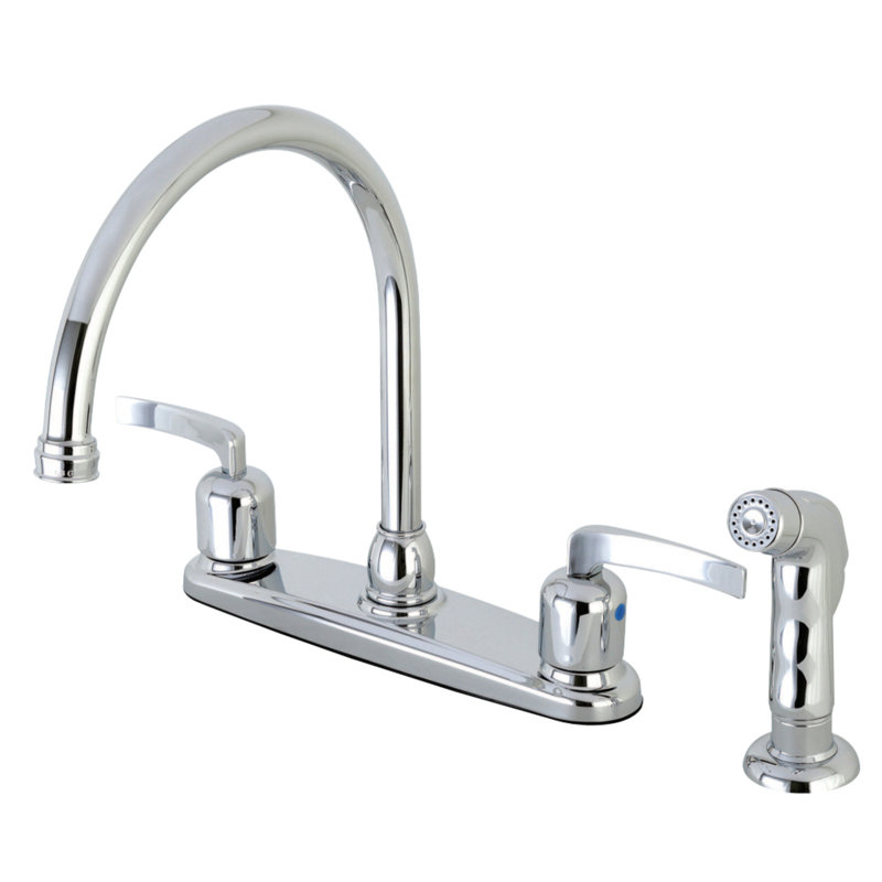 Robinet de cuisine central à 4 poignées et 4 trous 8 po avec douchette latérale Kingston Brass Centurion, Chrome poli