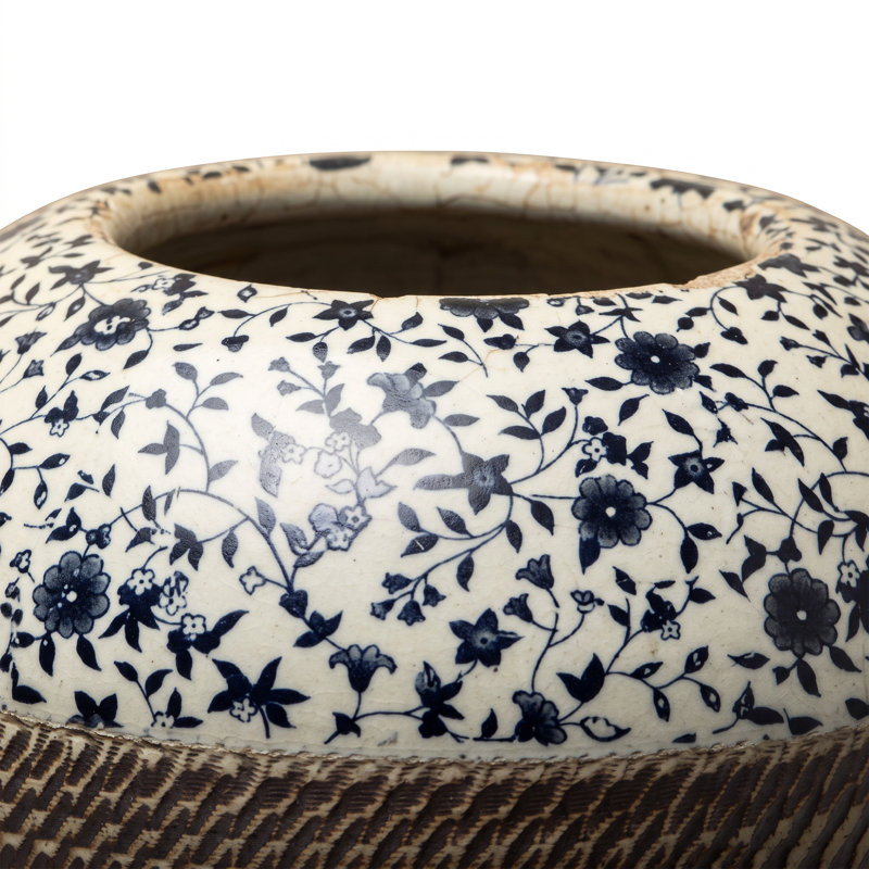 Vase en céramique de style chinois, vase en porcelaine bleue et blanche à motifs floraux avec base texturée, idéal pour décorer un meuble télé ou une console.