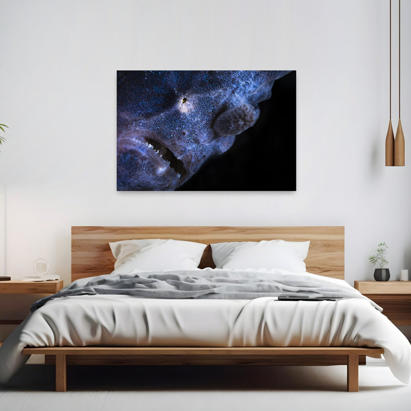 Electric Blue Frogfish Contemporary Fish Nature Ocean Wall Art Print, H 40 po x l 60 po