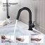 Robinet de lavabo de salle de bain circulaire-123849359