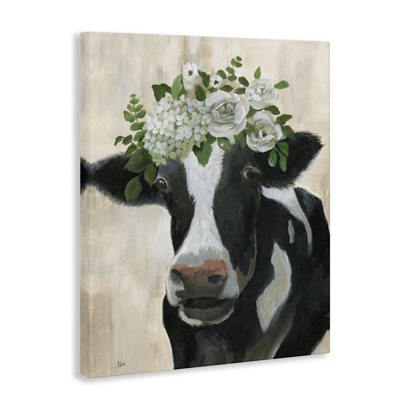 «Floral Crown Cow», art mural sur toile par Nan, H 20 po x l 16 po