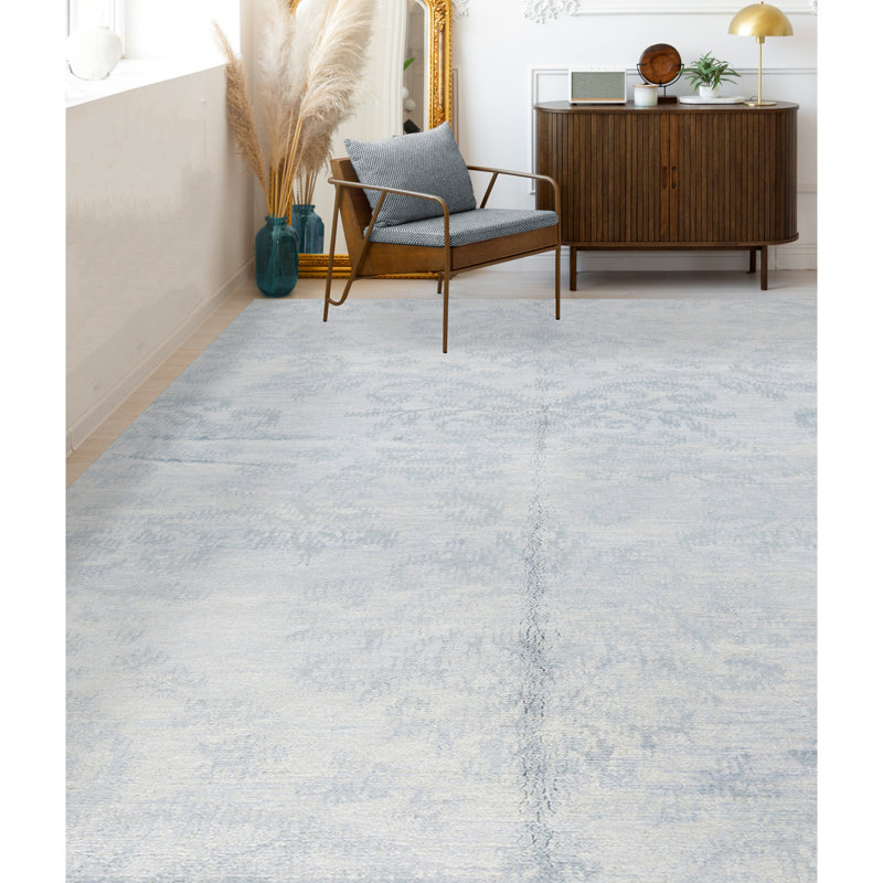Damask Area Rug in Blue