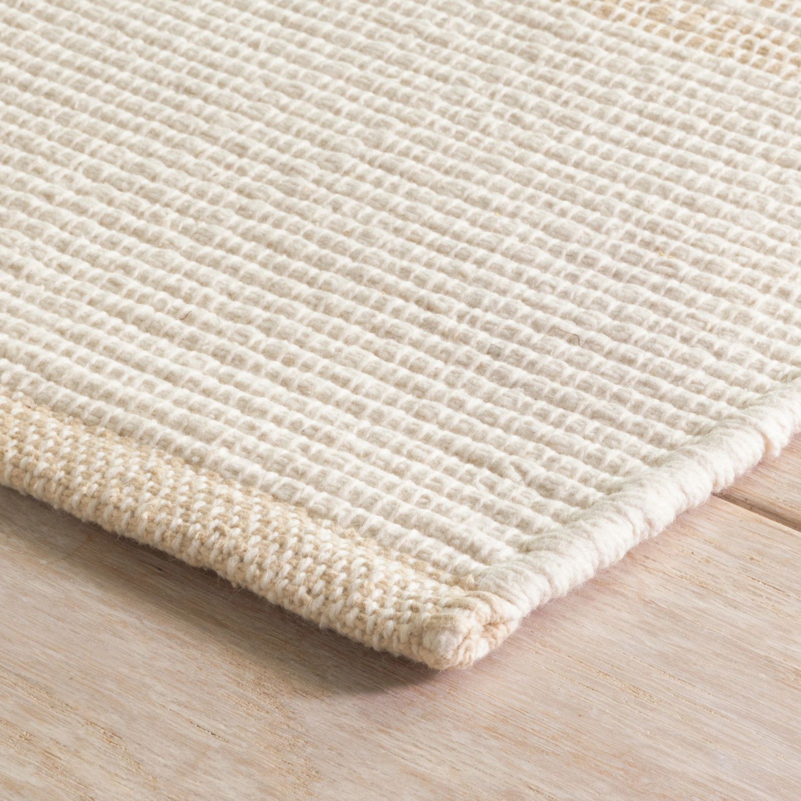 La Mirada Wheat Handwoven Cotton Rug, Rectangle 2' x 3'