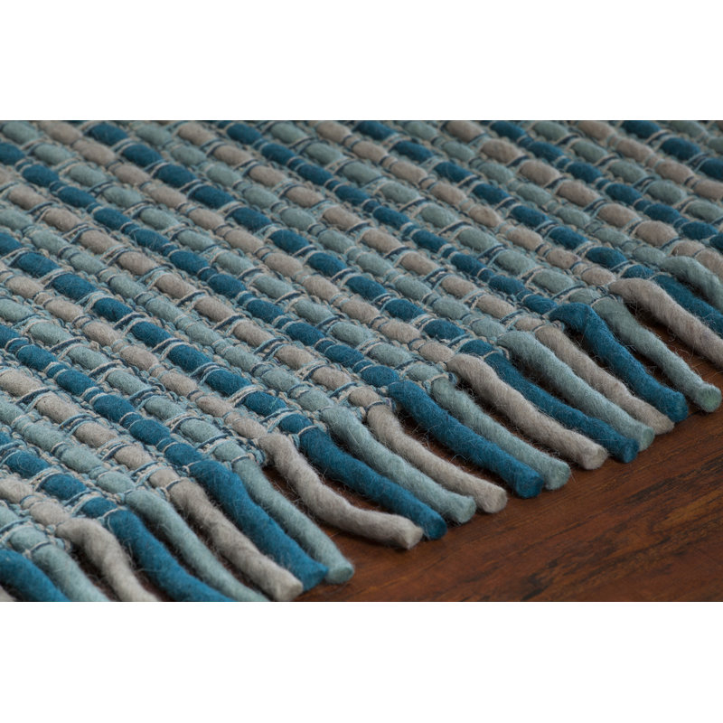 Adaline Hand-Woven Blue/Gray Area Rug, 5' x 7'6"