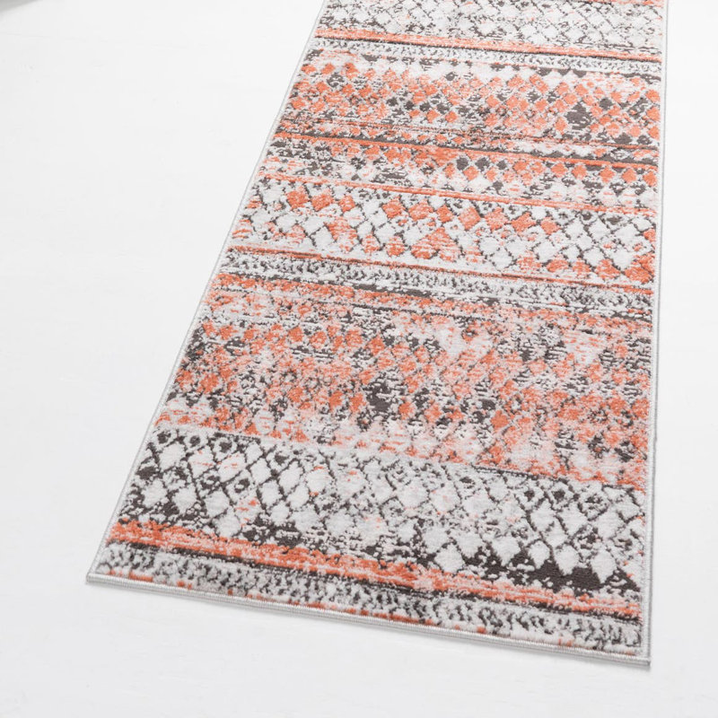 Tapis géométrique orange / gris, Tapis de couloir 2 pi 2 po x 6 pi 1 po