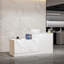 Bureau de réception en forme de L en marbre blanc avec classeur verrouillable et plateau pour clavier, bureau en bois pour une réception moderne, un cabinet et un salon-133286144-133286142
