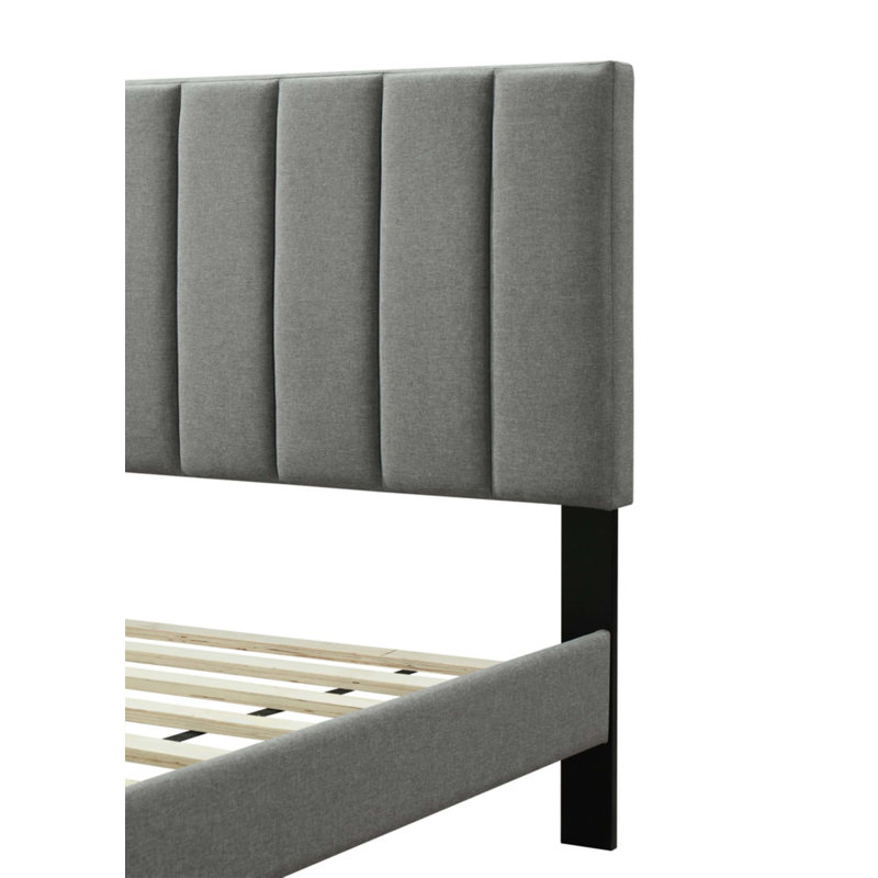 Lit pratique dans une boîte avec chargement USB, tissu en polyester gris élégant et tête de lit moderne., Grand lit