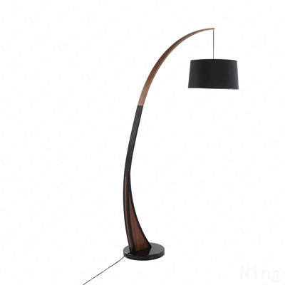 Lampe sur pied Mid-Century moderne avec cadre en bois de noyer et base en marbre par Lumisource