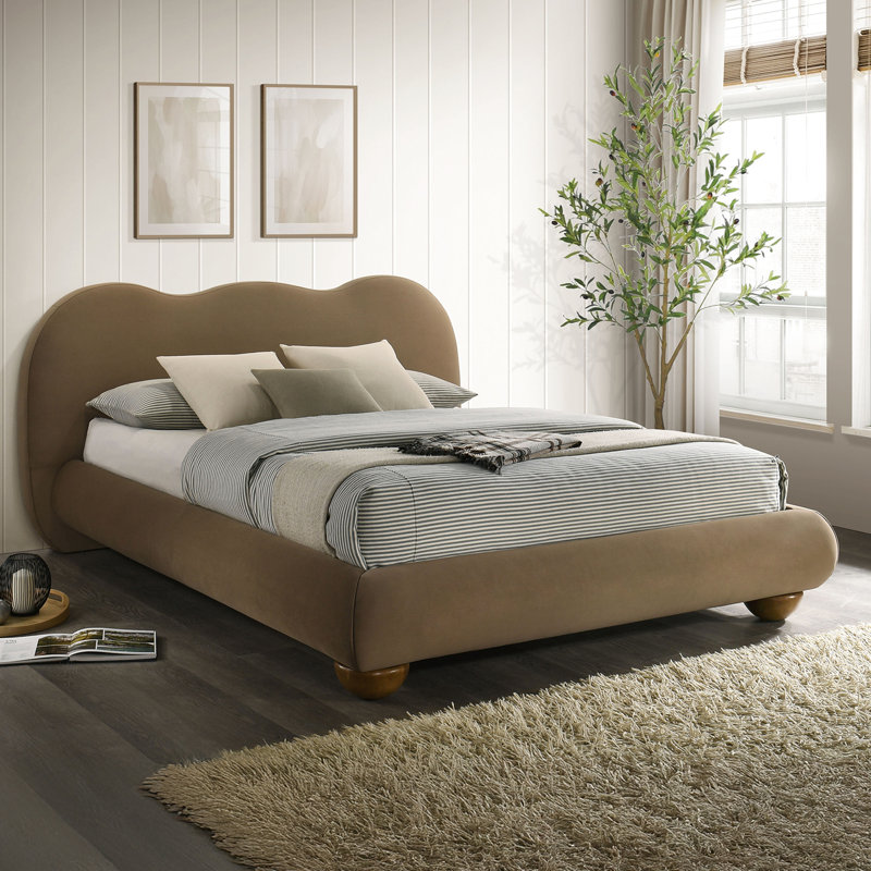 Très grand lit brun oriental avec pieds en bois rembourrés et bouclés, style contemporain, King, Brown