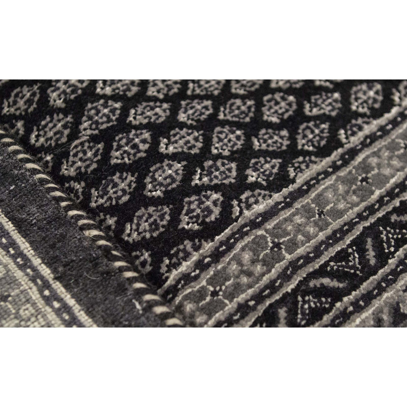 Lori Wool Oriental Area Rug, Rectangle 5'9" x 7'10"