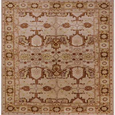 Tapis brun à motif oriental