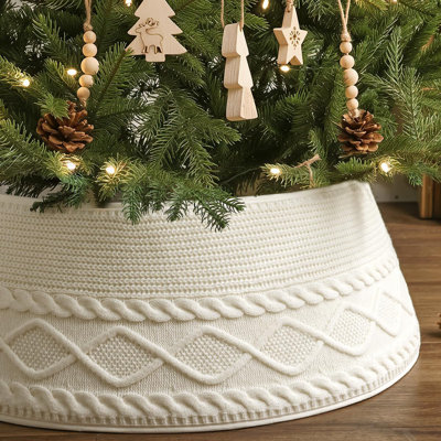 Bunny Chorus Knitted Christmas Tree Collar: Cream Crossed Diamond Edge Chunky Cable Knit Christmas Tree Collars for Artificial Trees, Farmhouse Rustic Tree Ring Tree Skirt for Christmas Home Décor