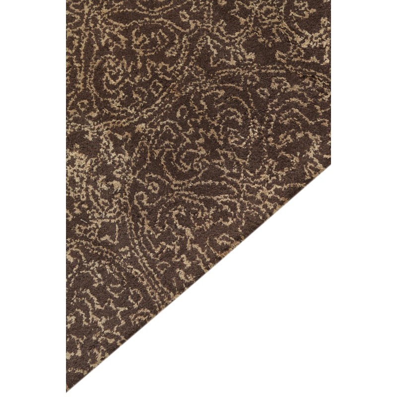 Tapis brun foncé 5 x 8 Pineland