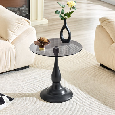 Petite table d'appoint en métal