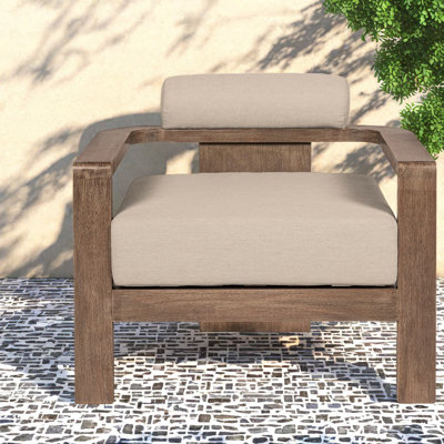 Fauteuil de patio confortable en bois d'eucalyptus avec coussins taupe
