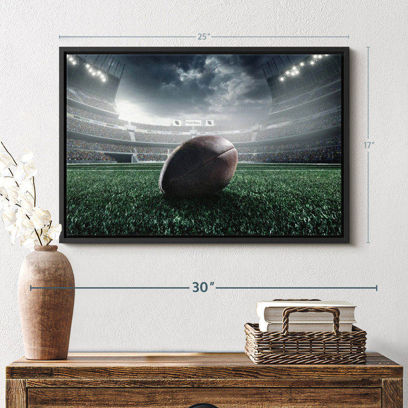 «Football on Field», reproduction sur toile, H 17 po x l 25 po