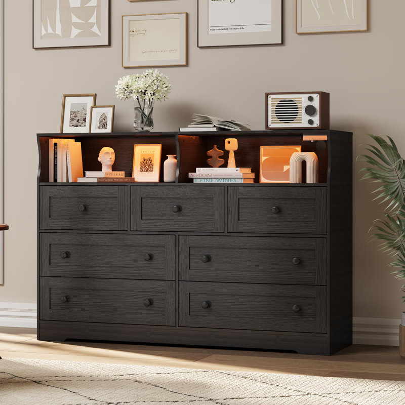 Commode 7 tiroirs avec lumières DEL et station de charge, coffre de rangement en bois avec tablettes ouvertes, Noir