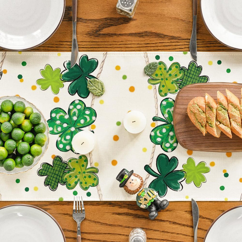 Chemin de table Gnome Lucky Charm