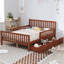 Lit plateforme en bois de noyer pleine grandeur avec garde-corps et deux tiroirs pour le rangement de la chambre à coucher, finition lisse, stabilité à 8 lattes avec les deux tiroirs de rangement latéraux, contreplaqué robuste, sommeil sécuritaire et confortable