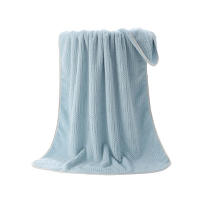 Velvet Bath Towel Towel For Adult Daily Use At Home Absorbent Dry Hair Towel That Does Not Hair Beach Towel Strip Patterned Bath Towel