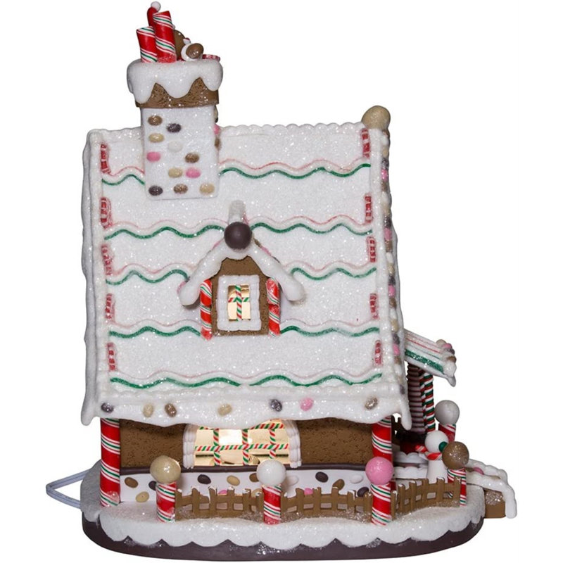 Lighted Christmas Gingerbread House