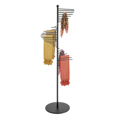 66.92'' Iron Clothing Rack
