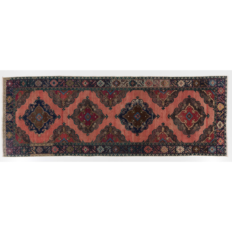 Magnifique tapis de couloir turc rétro. Tapis en laine fabriqué à la main pour le couloir