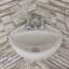 Lavabo d'angle en porcelaine vitrifiée avec débordement pour salle de bain-42255605-119729820