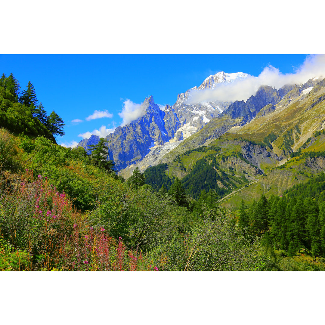 Grandes Jorasses, Italien von Agustavop - Kunstdrucke auf Leinwand