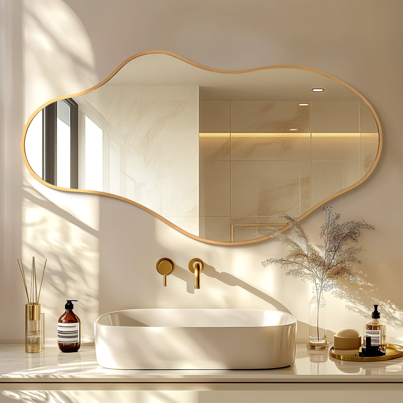 Miroir mural asymétrique, Doré, 43 po x 24 po