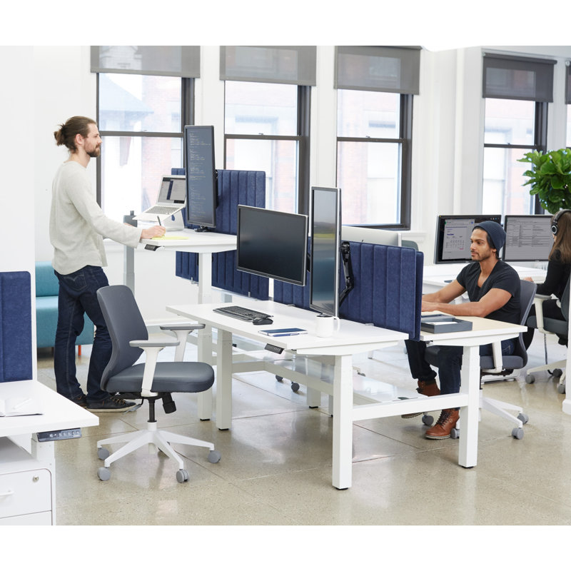 Bureau à hauteur réglable Series L, H 50,5 po x l 58 po x P 57 po, Blanc