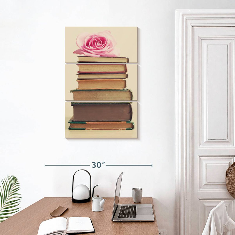 Kerner Rose sur les livres, H 32 po x l 20 po