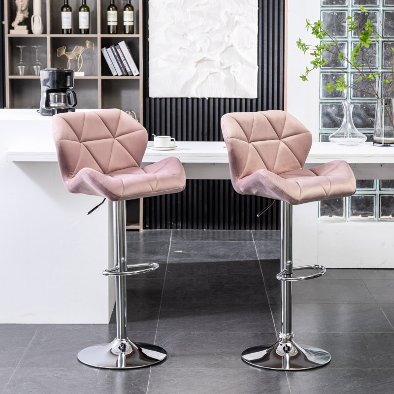 2 pivotants en velours mauve avec siège - hauteur réglable par vérin à gaz et base à disque, de 2 réglables. Diamant à dossier moyen. - Repose-pieds. L 20,5 po x P 25,6 po x H 35 à 43,25 po. P 14,25 po
