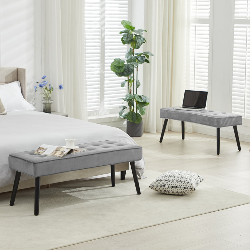 Banc rembourré Evalene, Velours gris clair, H 17,7 po x l 40 po x P 16,1 po