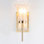 Applique murale 1 lumière encastrée en laiton antique, albâtre et verre soufflé à la main