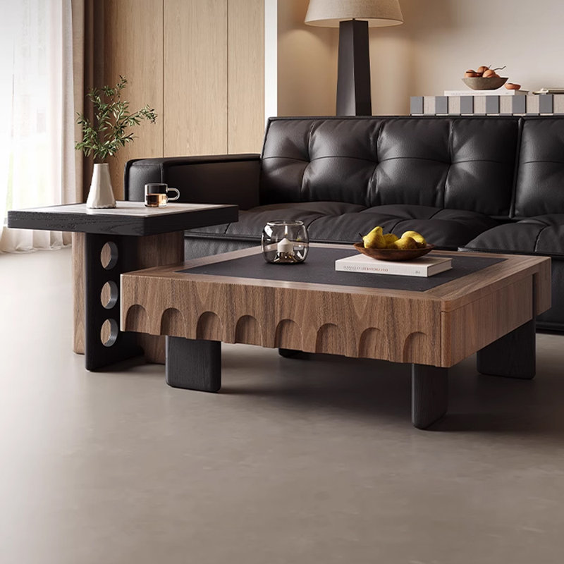 Table basse en noyer
