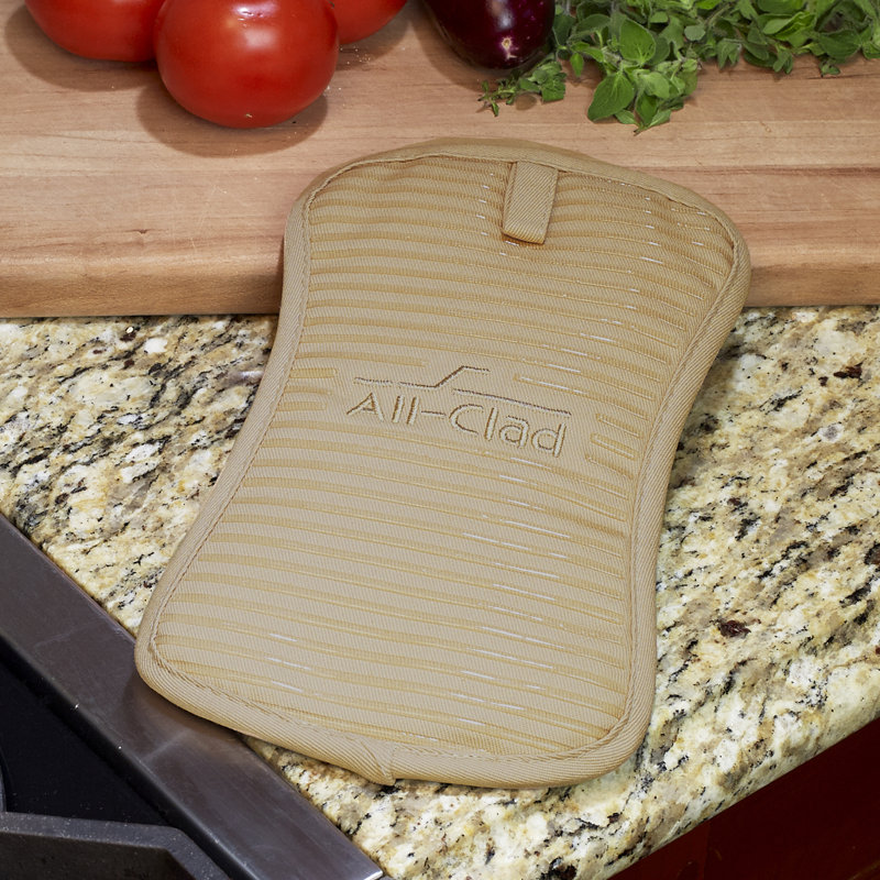 All-Clad 4-Piece Potholder and Oven Mitt Set, Much