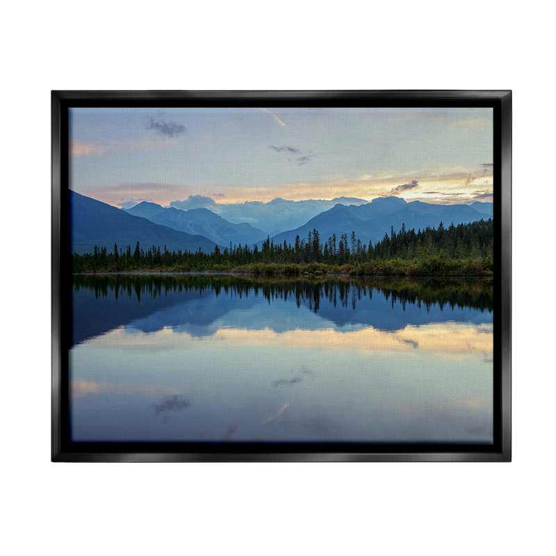 Art mural réflexion de nuages de montagne par Margaret Clavell, Noir, H 17 po x l 21 po