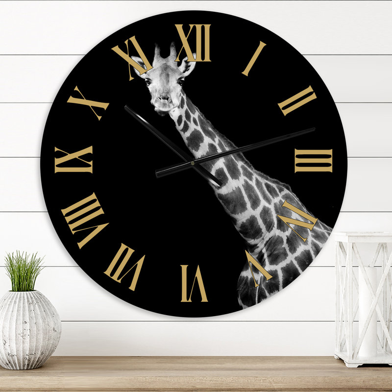 Gros plan, portrait d'une girafe I - horloge murale de ferme, Moyen