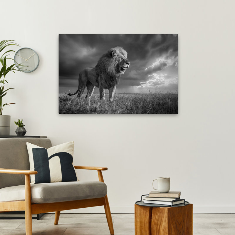 Egger – SavannaLion, 24" H x 36" W