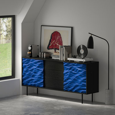 Buffet simple de style sud-est asiatique rétro