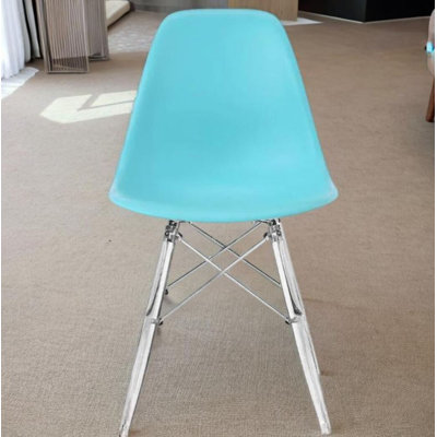 Chaise en plastique Luna