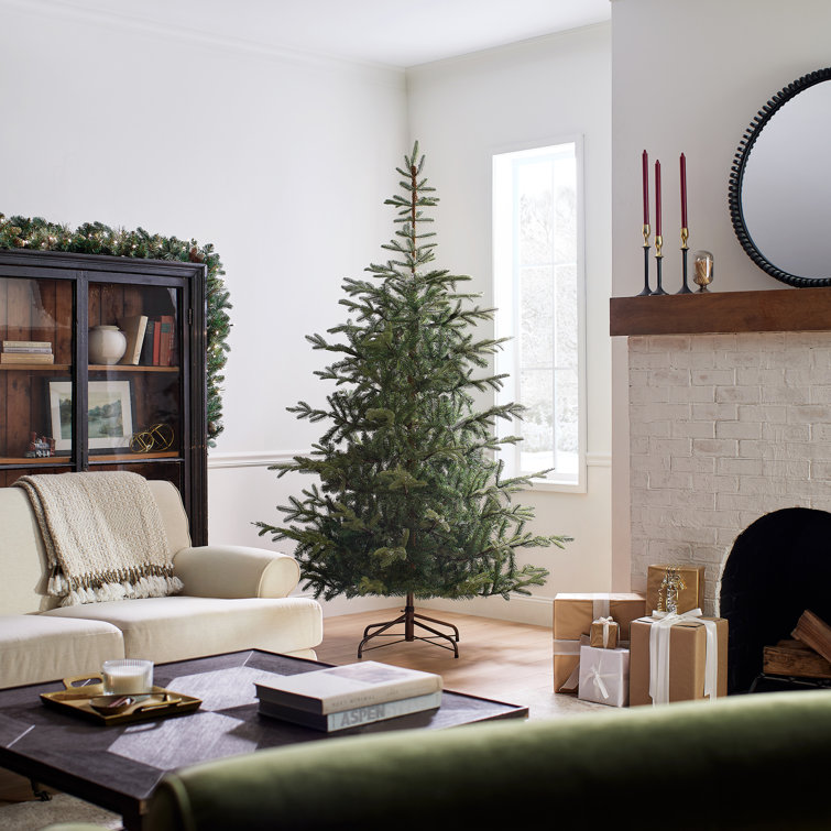 https://assets.wfcdn.com/im/25768113/resize-h755-w755%5Ecompr-r85/2603/260331924/Tariq+7.5%27+Artificial+Spruce+Christmas+Tree.jpg