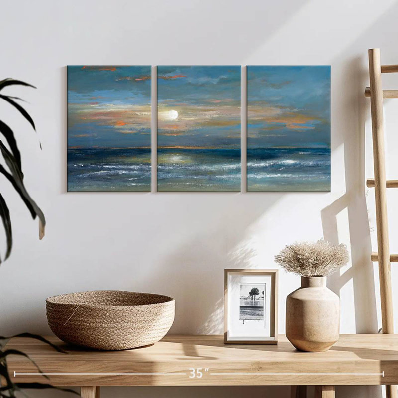 Avery Soleil, 12" H x 26" W