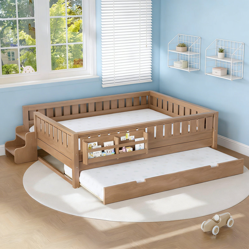 Grand lit avec tablettes intégrées, petit escalier, rails de sécurité et lit gigogne pour le confort et la sécurité des enfants