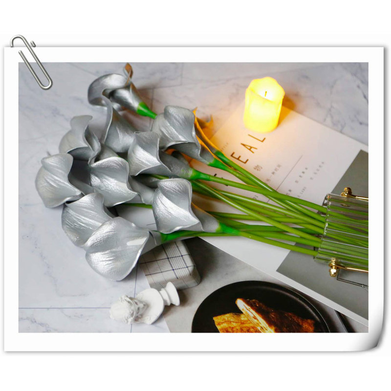Arrangement Lillies, H 13,58 po x l 2,3 po x P 3 po, Argent
