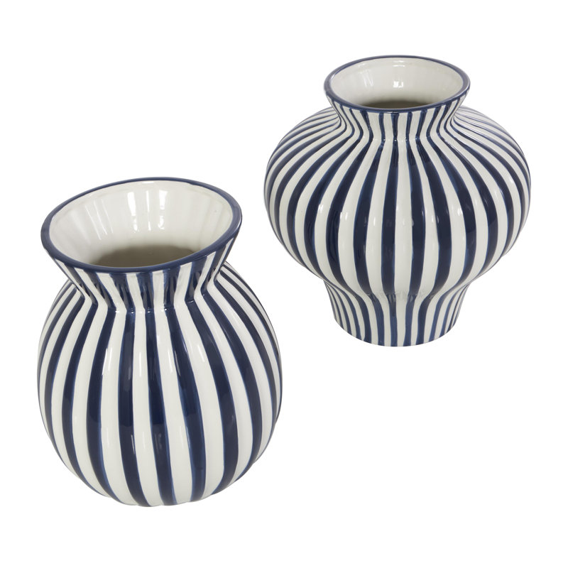 Vase décoratif en céramique bleu rayé avec formes variées, ensemble de 2