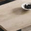 Table de salle à manger en porcelaine d'inspiration rétro-838091937