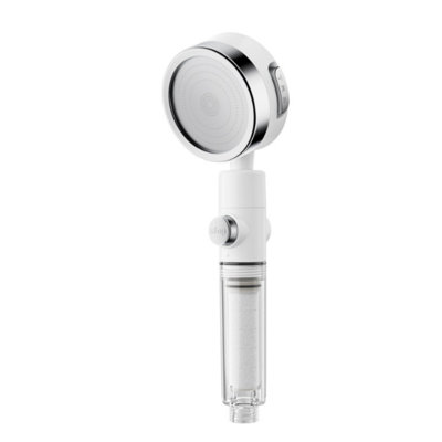 La pomme de douche filtrée réglable à trois vitesses offre un débit d'eau puissant mais doux, jumelé à un tuyau durable pour une expérience de douche confortable et agréable.